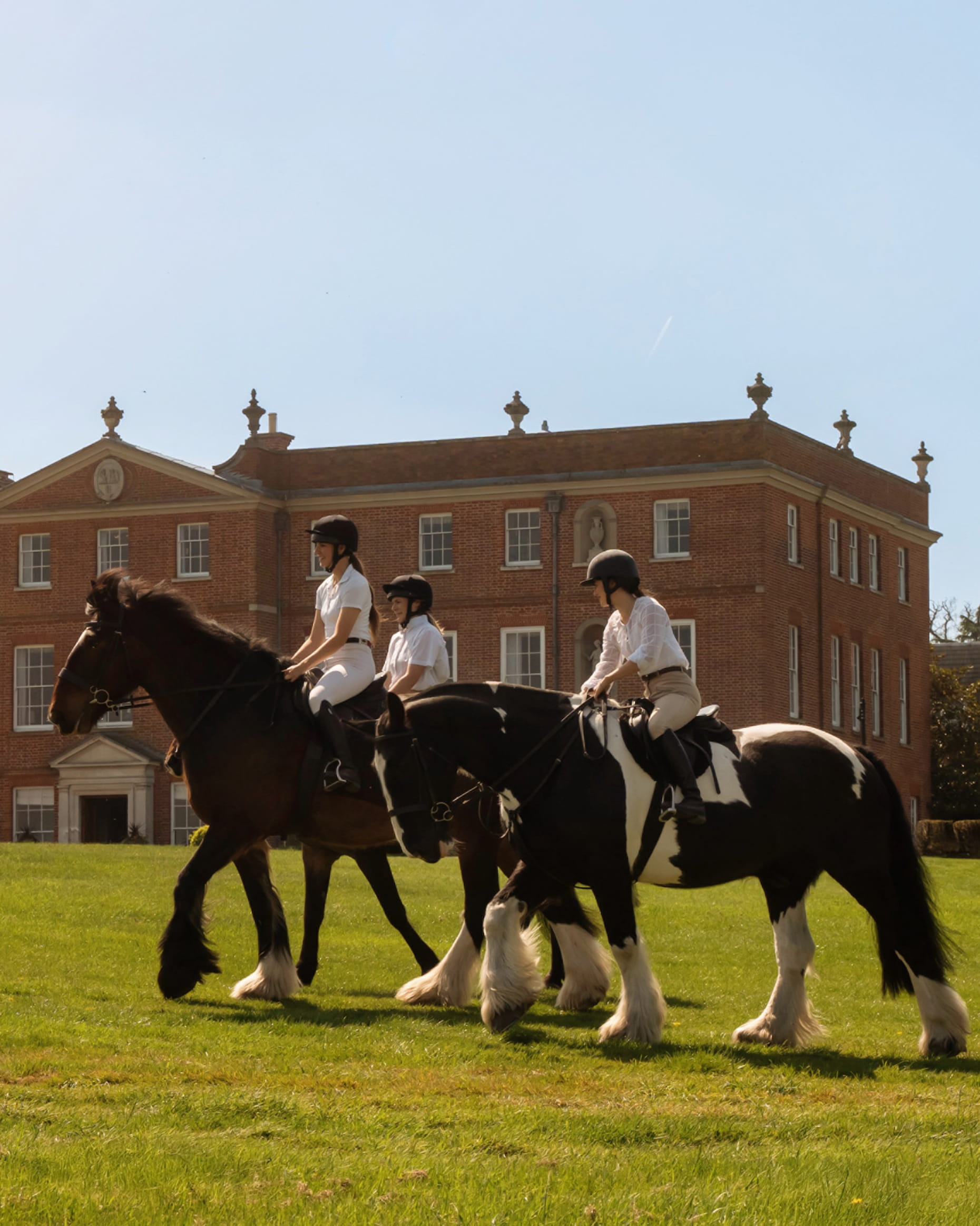 Experiences and Getaways